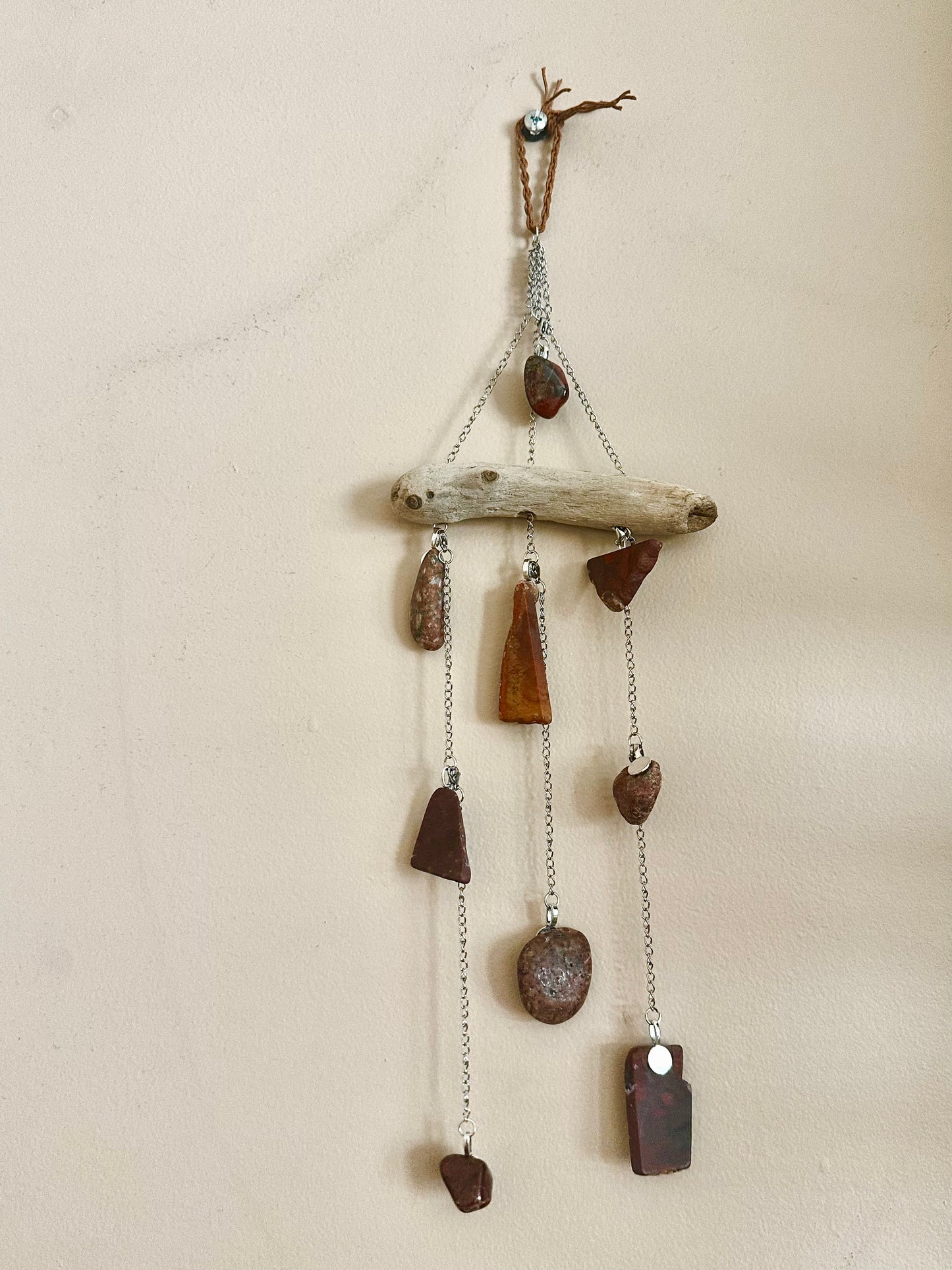 Mini interchangeable stone wind chime in shades of red