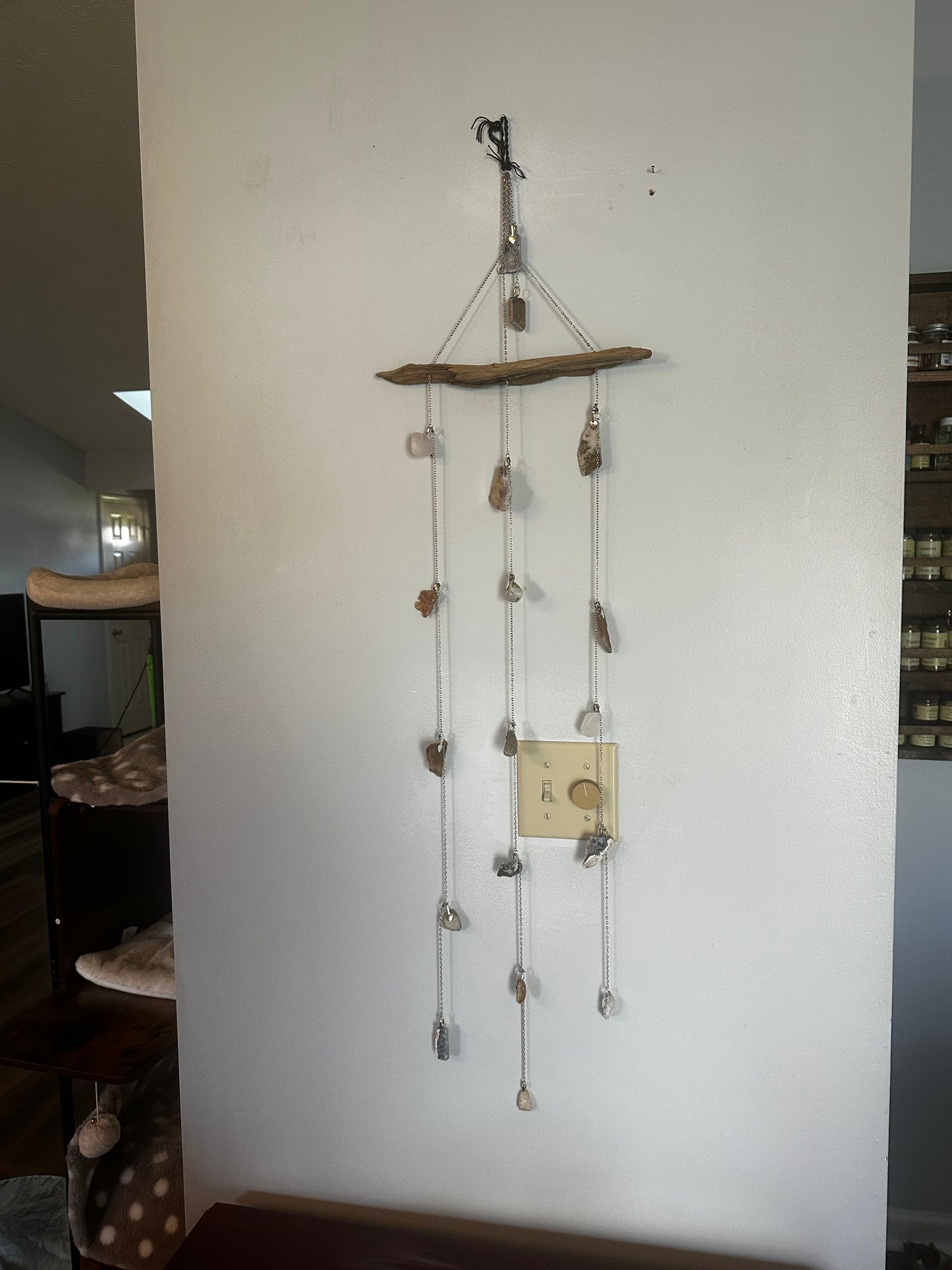 Interchangeable stone wind chime