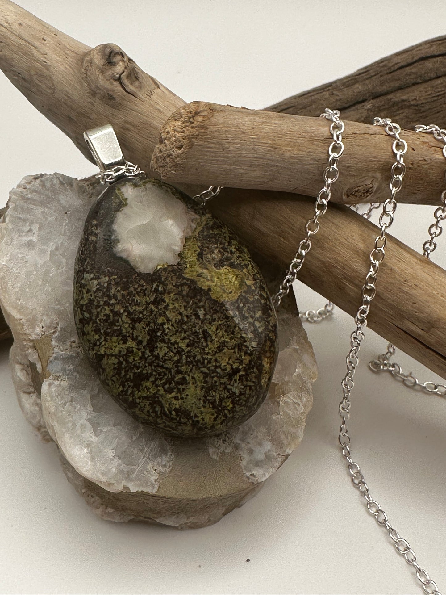 Hand-cut epidote with quartz inclusion oval necklace